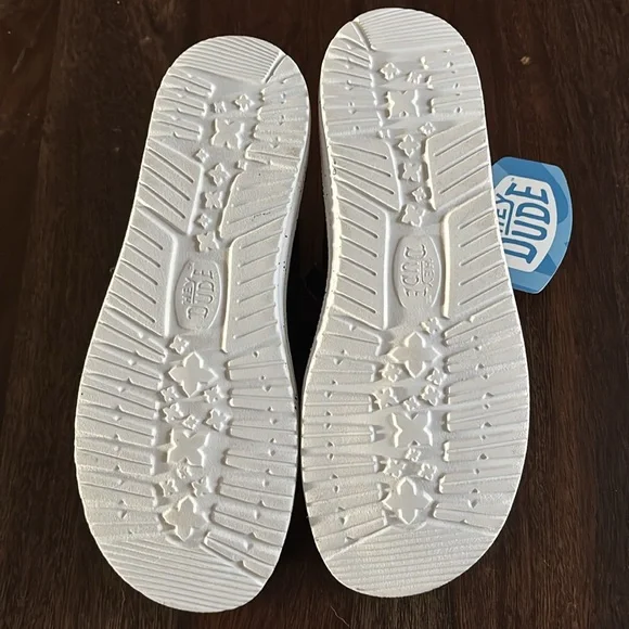 Hey Dude Shoes - Picture 4 of 5